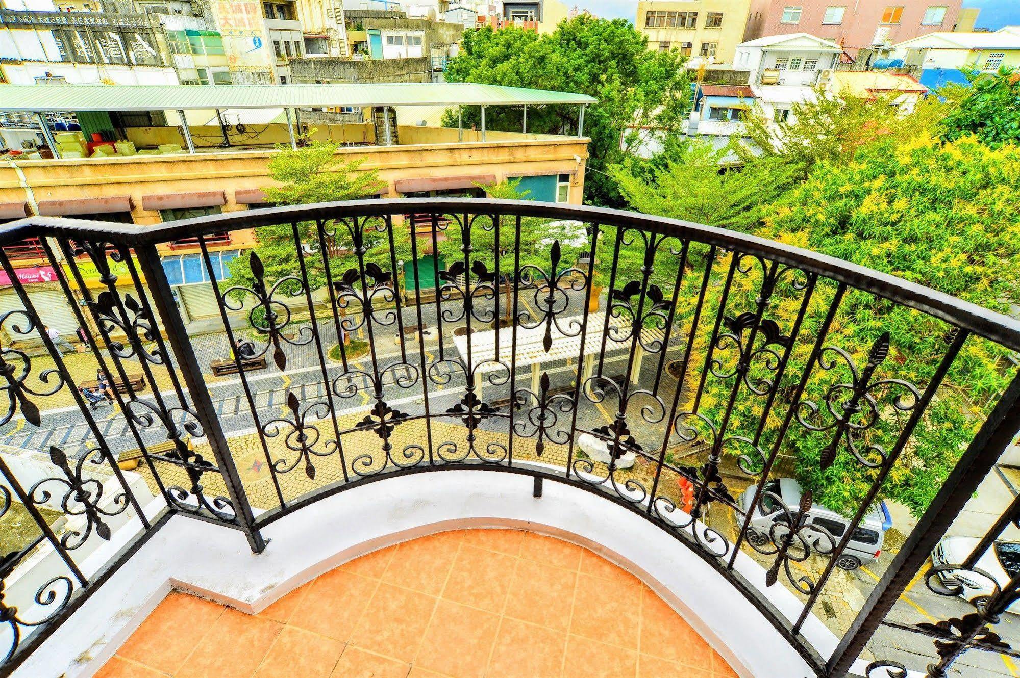 Cheese Bon Apartment Хуалиен Сити Екстериор снимка
